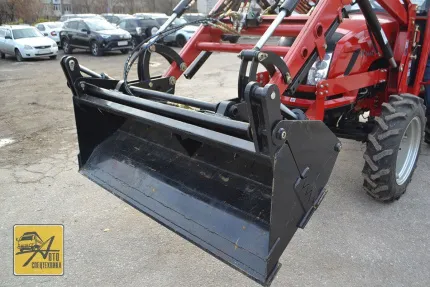 Трактор Dongfeng DF-504 с погрузчиком FEL-500